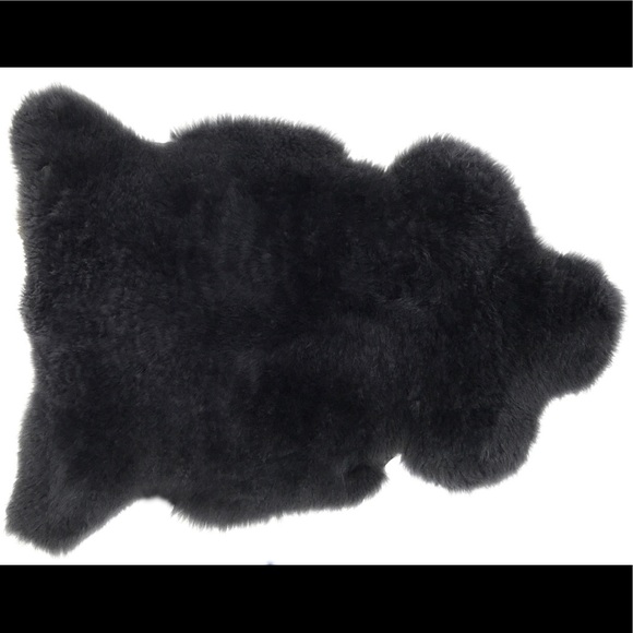 New Patagonian Sheepskin 2’ x 3’ Ft Graphite Gray - Picture 2 of 5